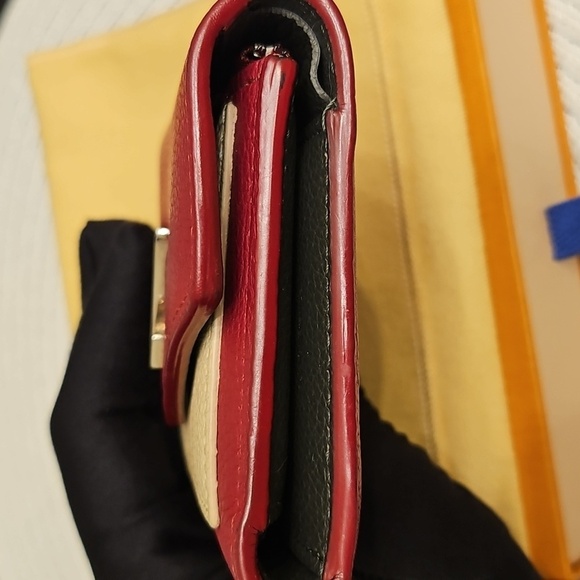 Louis Vuitton Lockme Red and Cream Women's Wallet - Picture 5 of 10